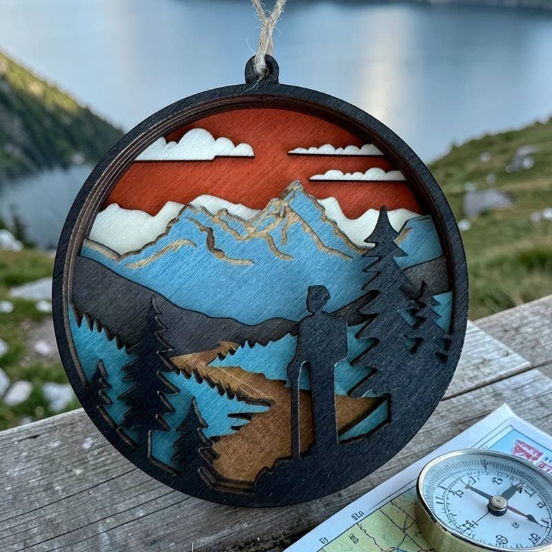 Hiker & Mountains - Round: Ornament